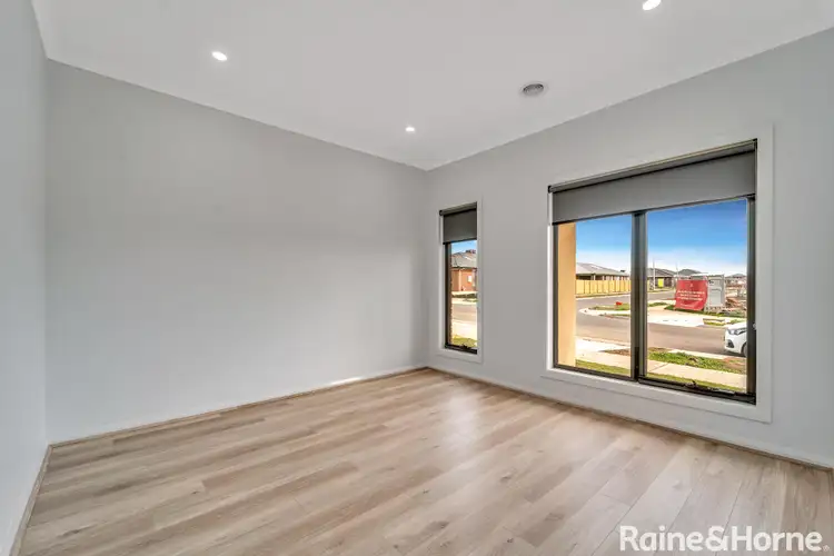 Second view of Homely house listing, 5 Nuttall Street, Mambourin VIC 3024