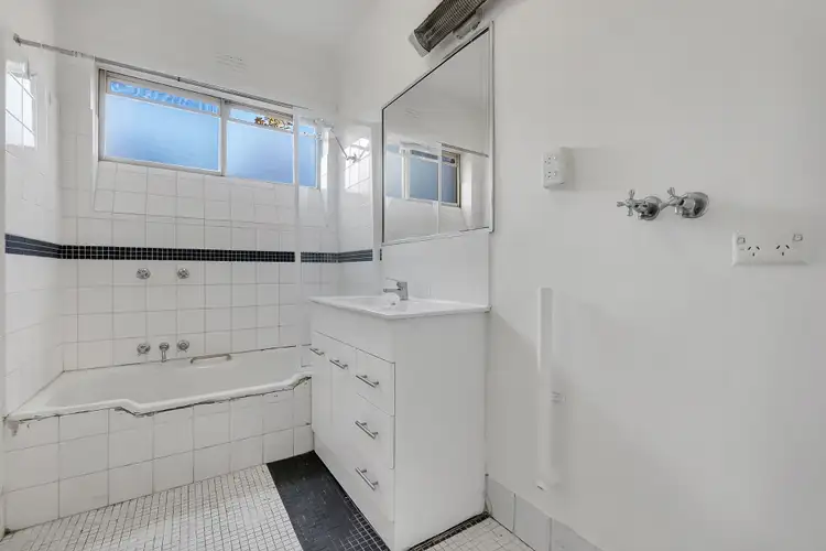 Fourth view of Homely apartment listing, 2/417 Dryburgh Street, North Melbourne VIC 3051