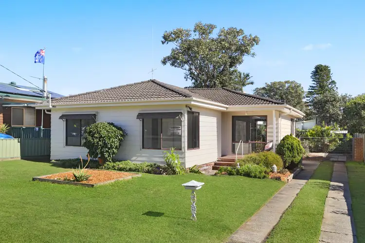 9 Shortland Avenue