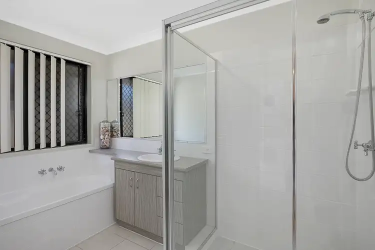 Sixth view of Homely house listing, 2 Crosby Place, Cleveland QLD 4163