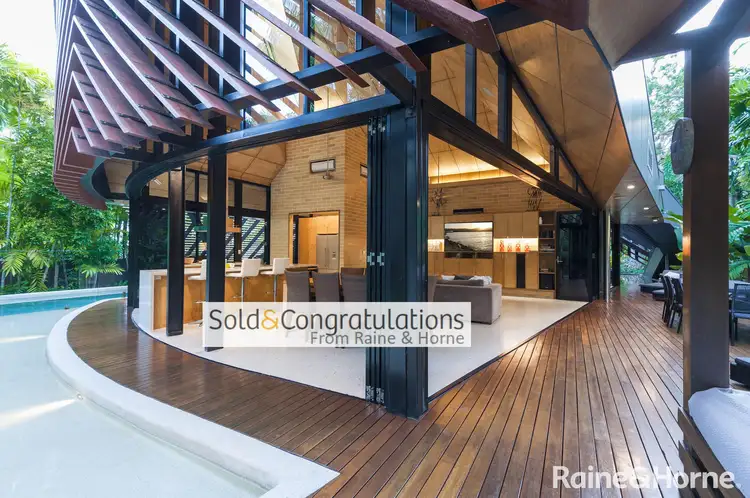 28 BEACHFRONT MIRAGE DRIVE, Port Douglas QLD 4877