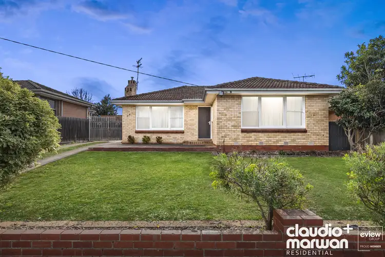 24 Ridgeway Avenue, Glenroy VIC 3046