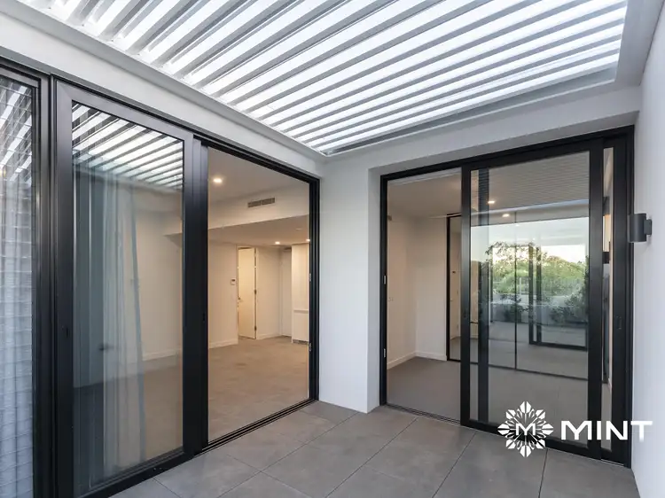 96 George St