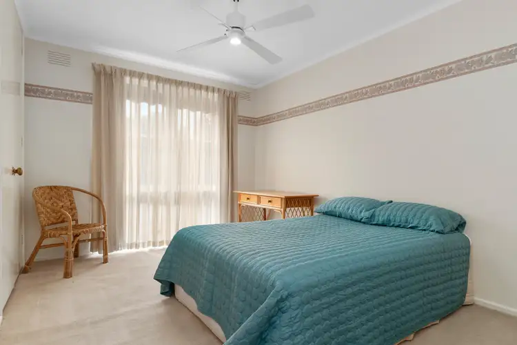 Seventh view of Homely house listing, 8 Weigela Court, Frankston VIC 3199