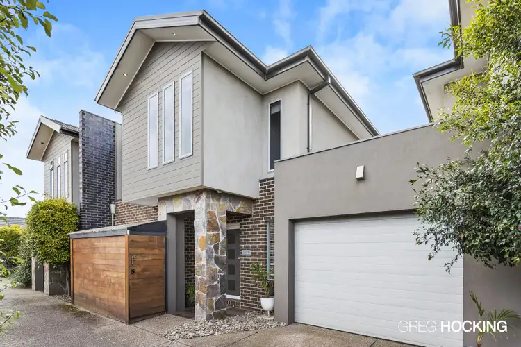 2/21 Romawi Street, Altona VIC 3018