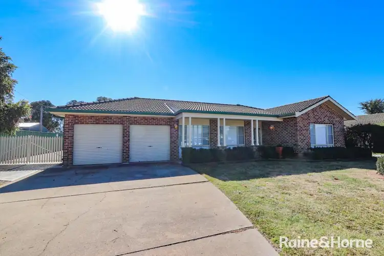 25 Loren Street, Eglinton NSW 2795
