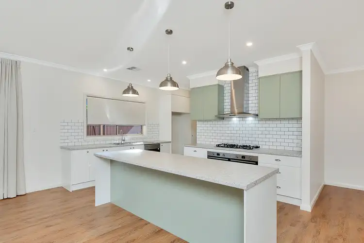4 Parkside Court
