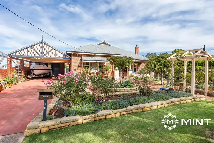 8 Aurelian Street, Palmyra WA 6157