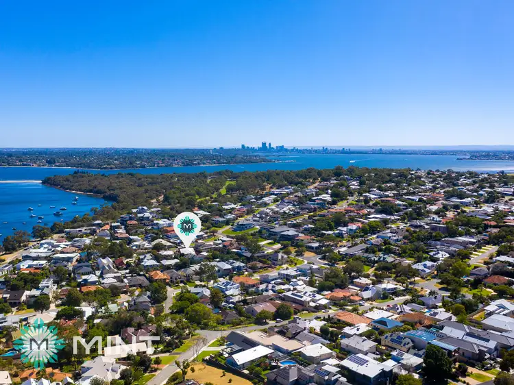 14 Crewe Street, Bicton WA 6157