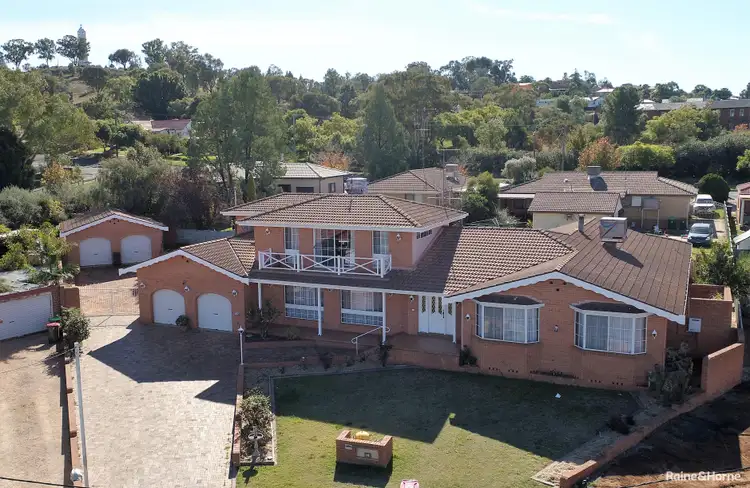 16 Hedgerow Avenue, Parkes NSW 2870