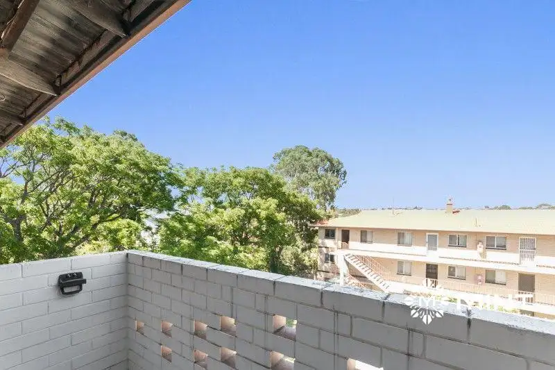 Main view of Homely unit listing, 23/41 Davilak Avenue, Hamilton Hill WA 6163