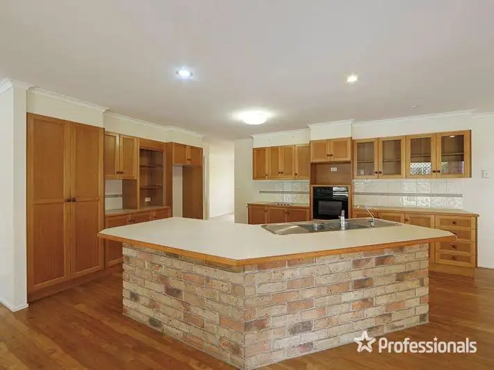 Seventh view of Homely house listing, 7 Cockatoo Crescent, Gooburrum QLD 4670
