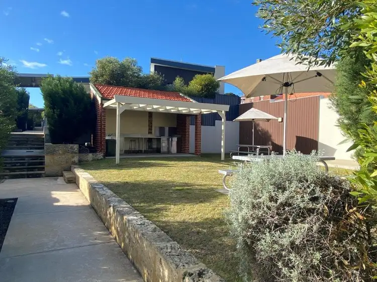 16/2 Burt Street, Fremantle WA 6160