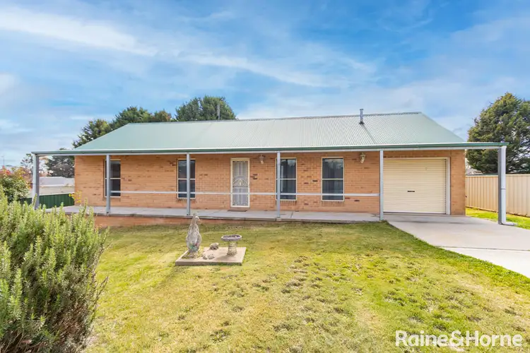 17 Scotia Avenue, Oberon NSW 2787