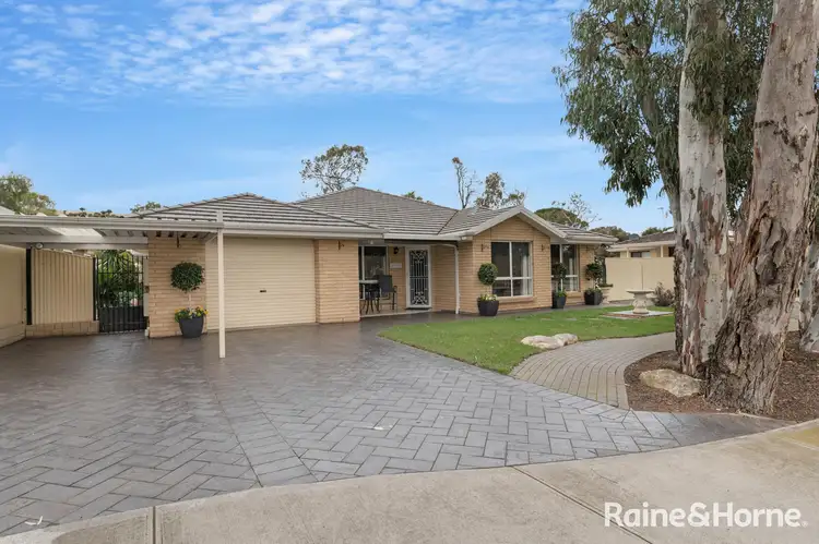 24 Hall Crescent, Old Noarlunga SA 5168