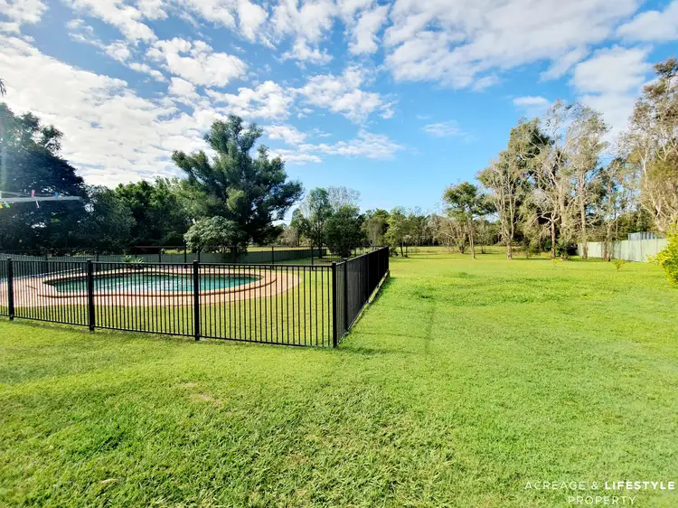 9 Bernborough Way, Ningi QLD 4511
