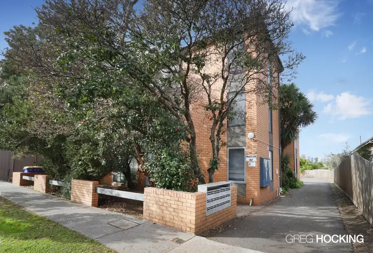 8/39-41 Hyde Street, Footscray VIC 3011