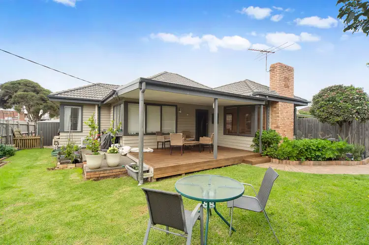 16 Bragge Street, Frankston VIC 3199