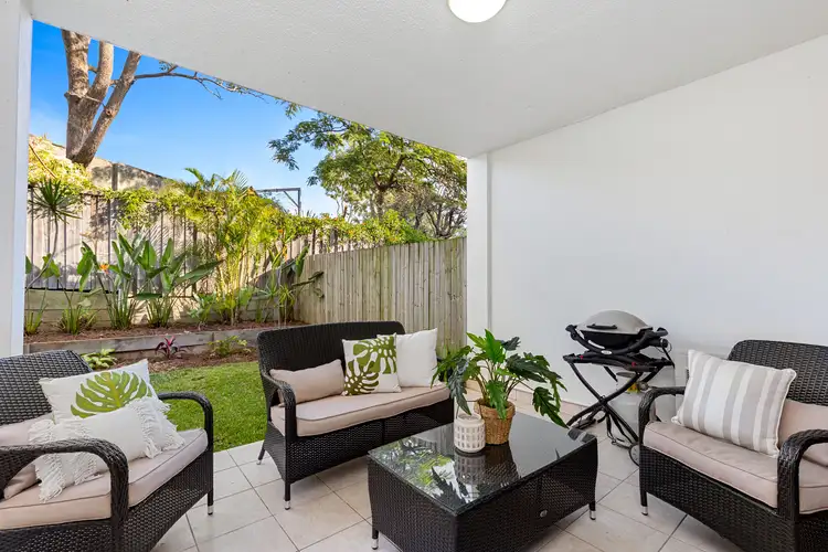 2/58 Moore Street, Morningside QLD 4170