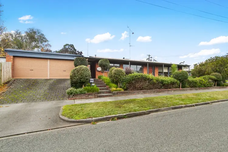 Second view of Homely house listing, 1 Elm Court, Traralgon VIC 3844