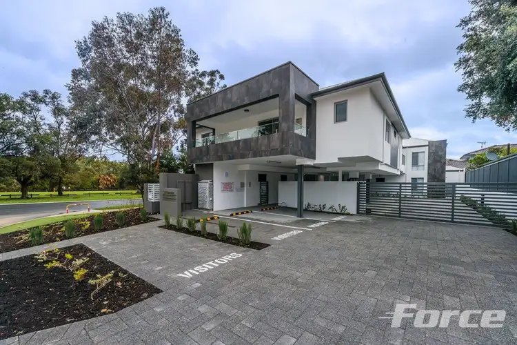 1/1 Strathyre Drive, Duncraig WA 6023