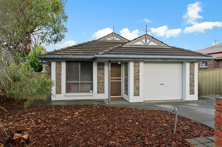 1 Barossa Way, Woodcroft SA 5162