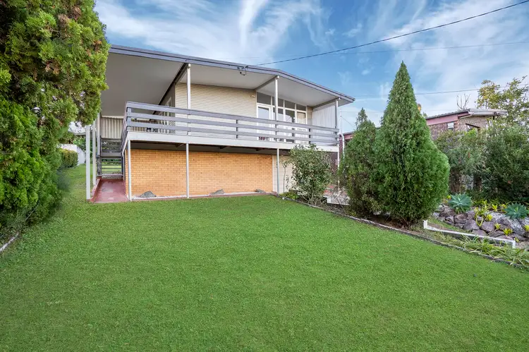 422 Nursery Road, Holland Park QLD 4121