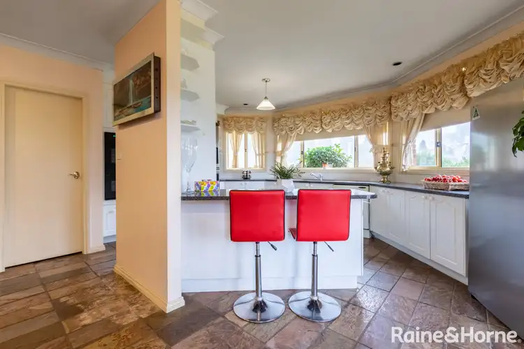 Fifth view of Homely house listing, 7 McLennan Close, Robin Hill NSW 2795