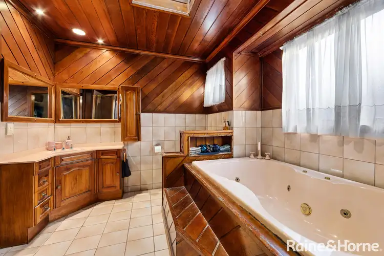 Fifth view of Homely house listing, 7 Unicorn Way,, Kings Park VIC 3021