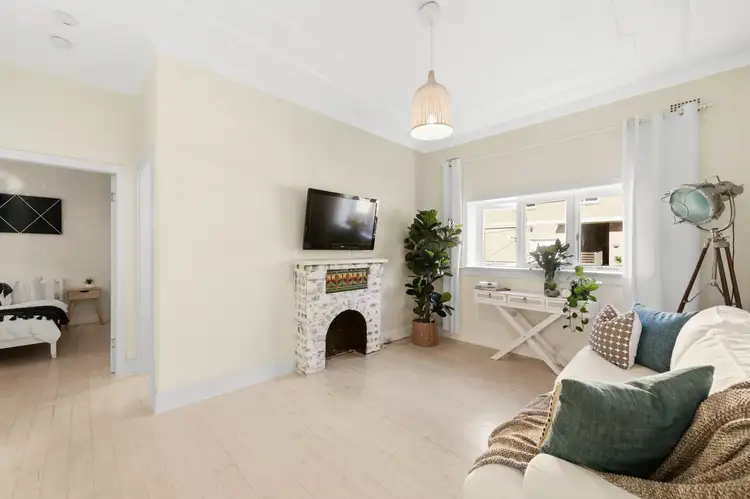 2/16 Glen Street, Bondi NSW 2026