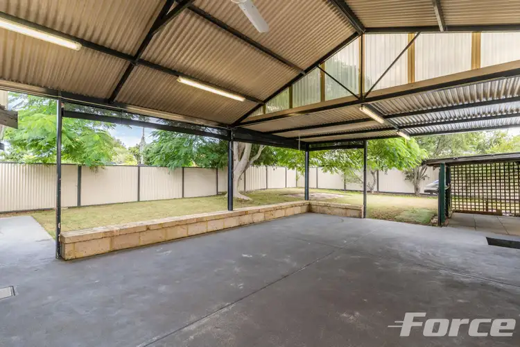 228 Erindale Road, Hamersley WA 6022
