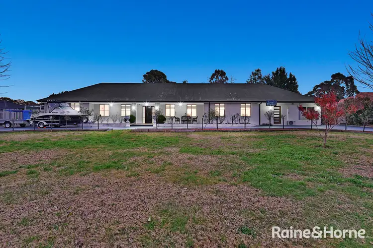 7 Halcyon Way, Narre Warren South VIC 3805