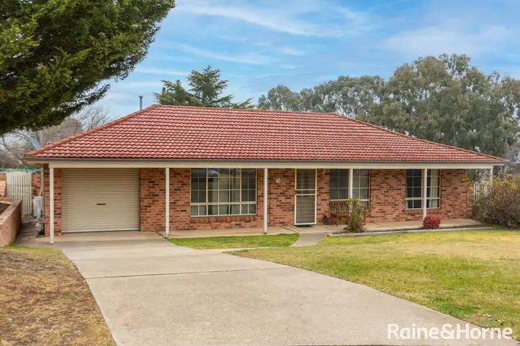 10 Swanbrooke Street, Windradyne NSW 2795