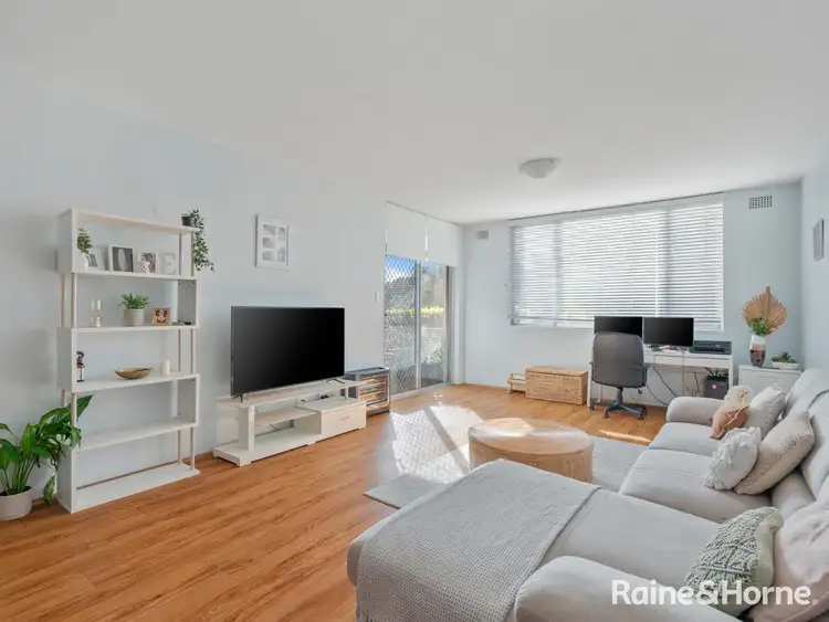 Fourth view of Homely unit listing, 2/39 Masons Parade, Point Frederick NSW 2250