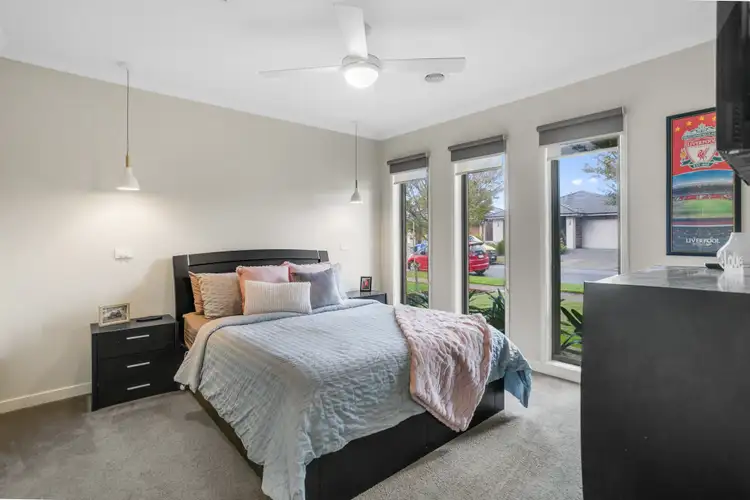 Seventh view of Homely house listing, 8 Zeus Avenue, Cranbourne West VIC 3977