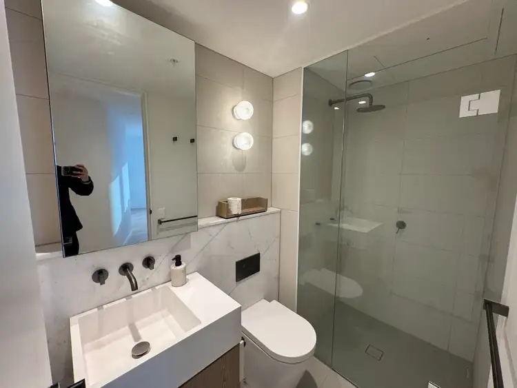 Third view of Homely apartment listing, 2b2b/370 Queen Street, Melbourne VIC 3000