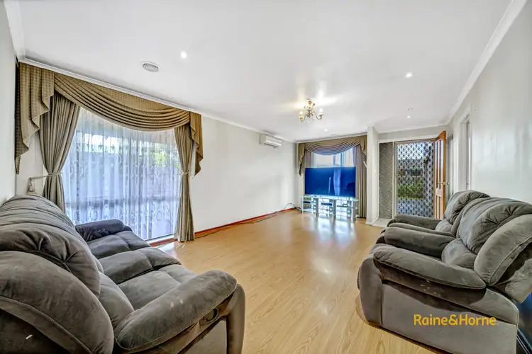 23 Greenmantle Close, Cranbourne West VIC 3977