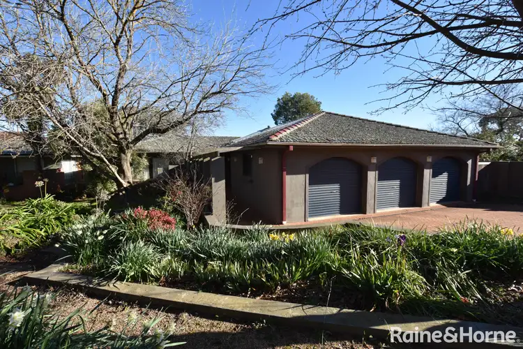 20 Green Lane, Orange NSW 2800