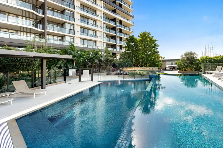 1081/12 Longland Street, Newstead QLD 4006