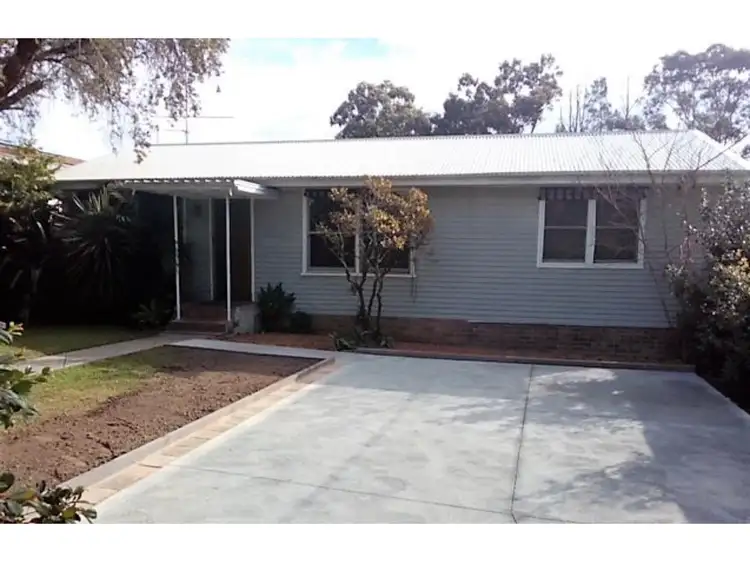 26 Day Street, Wyoming NSW 2250