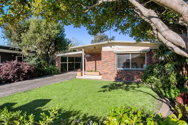43 Woodvale Grove, Rosebud VIC 3939