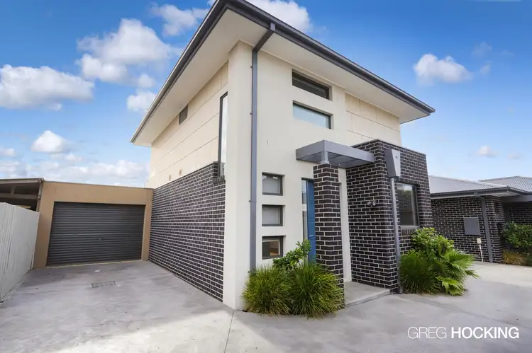 Second view of Homely unit listing, 2/8 McRae Avenue, St Albans VIC 3021