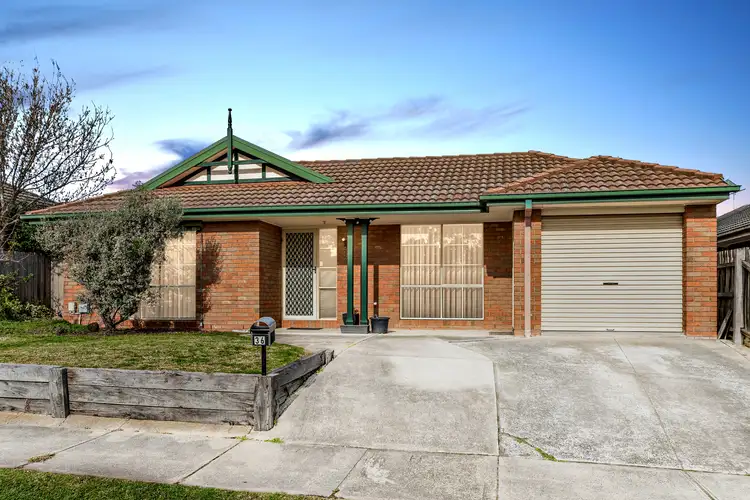 36 Scarborough Avenue, Cranbourne West VIC 3977
