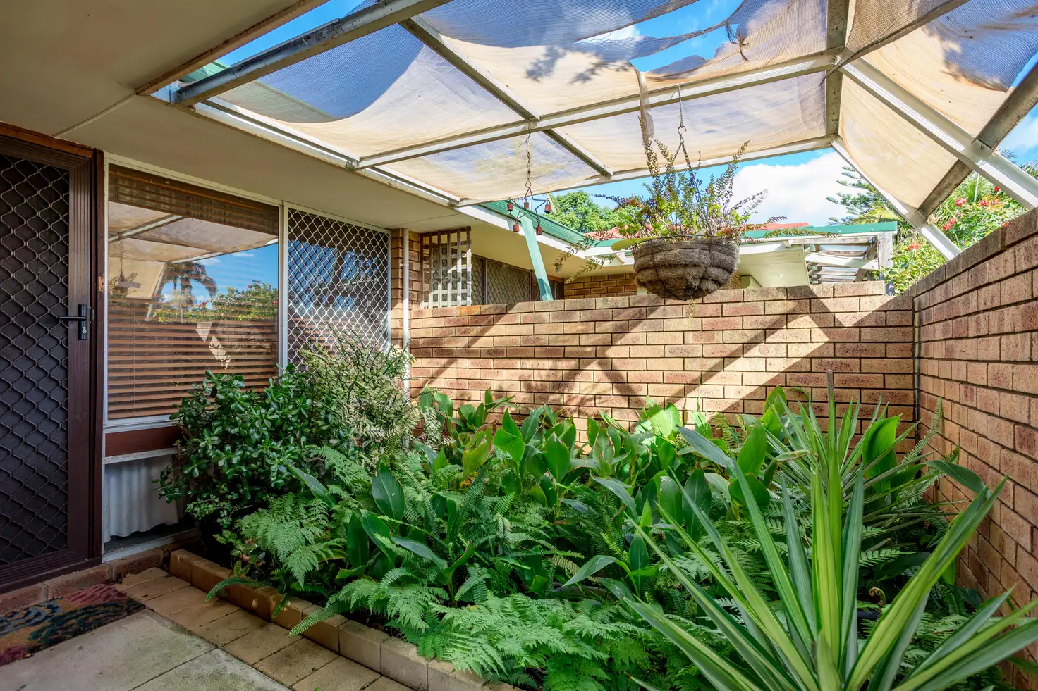 Main view of Homely semi-detached listing, 70 Grovelands Drive, Camillo WA 6111