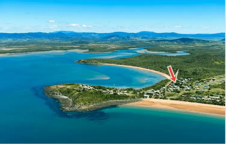 16 Ferries Road, Sarina Beach QLD 4737