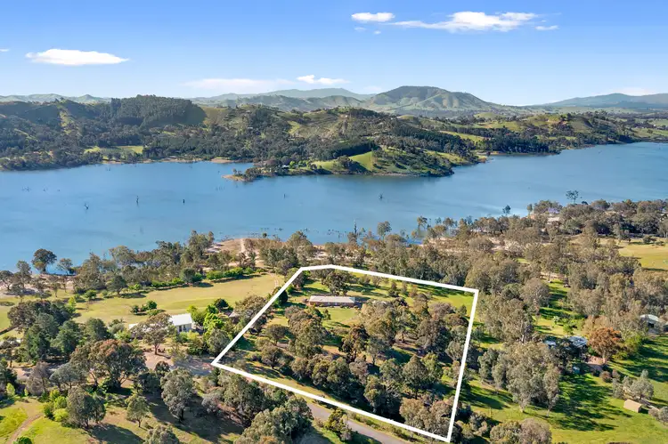 90 McMillan Point Drive, Mansfield VIC 3722