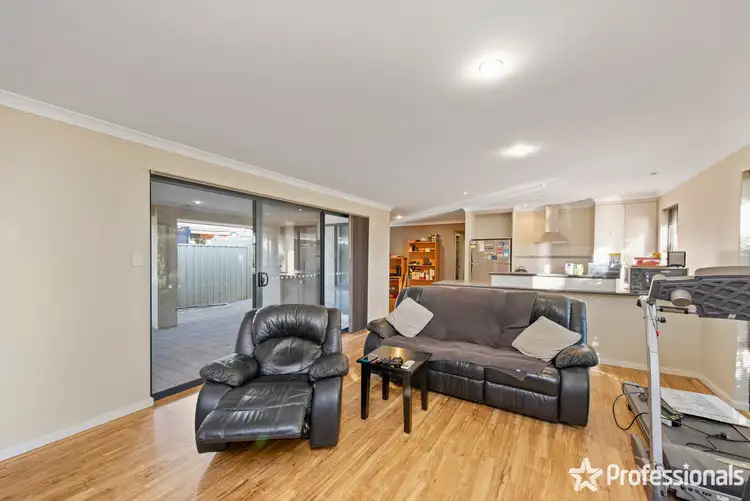 Fifth view of Homely house listing, 5 Wanda Circle, Wandina WA 6530