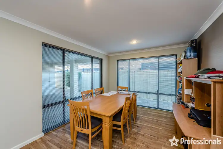 Sixth view of Homely house listing, 5 Wanda Circle, Wandina WA 6530