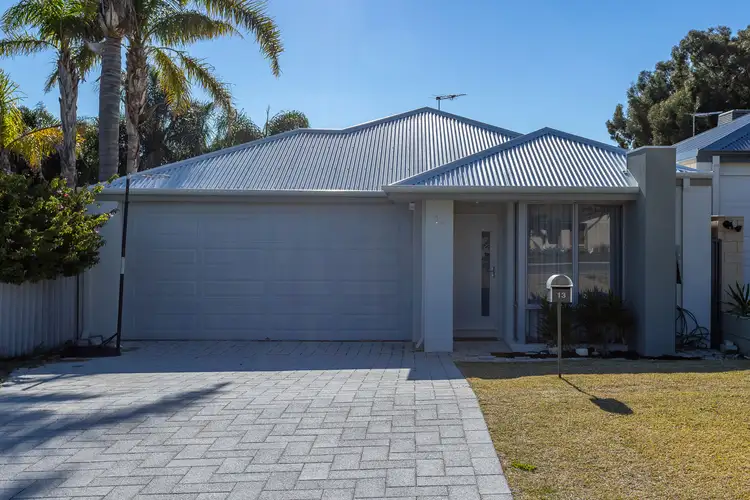 13 Coyle Road, Beldon WA 6027
