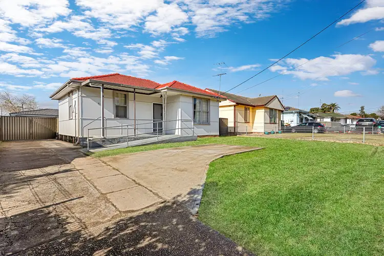 8 Catalina Street, North St Marys NSW 2760